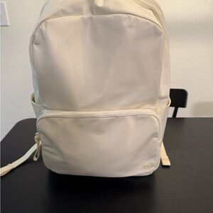 NWOT Lululemon Buttercream Yellow Backpack